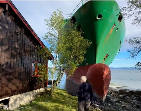 https://road.cc/wp-content/uploads/roadcc/boat house.png